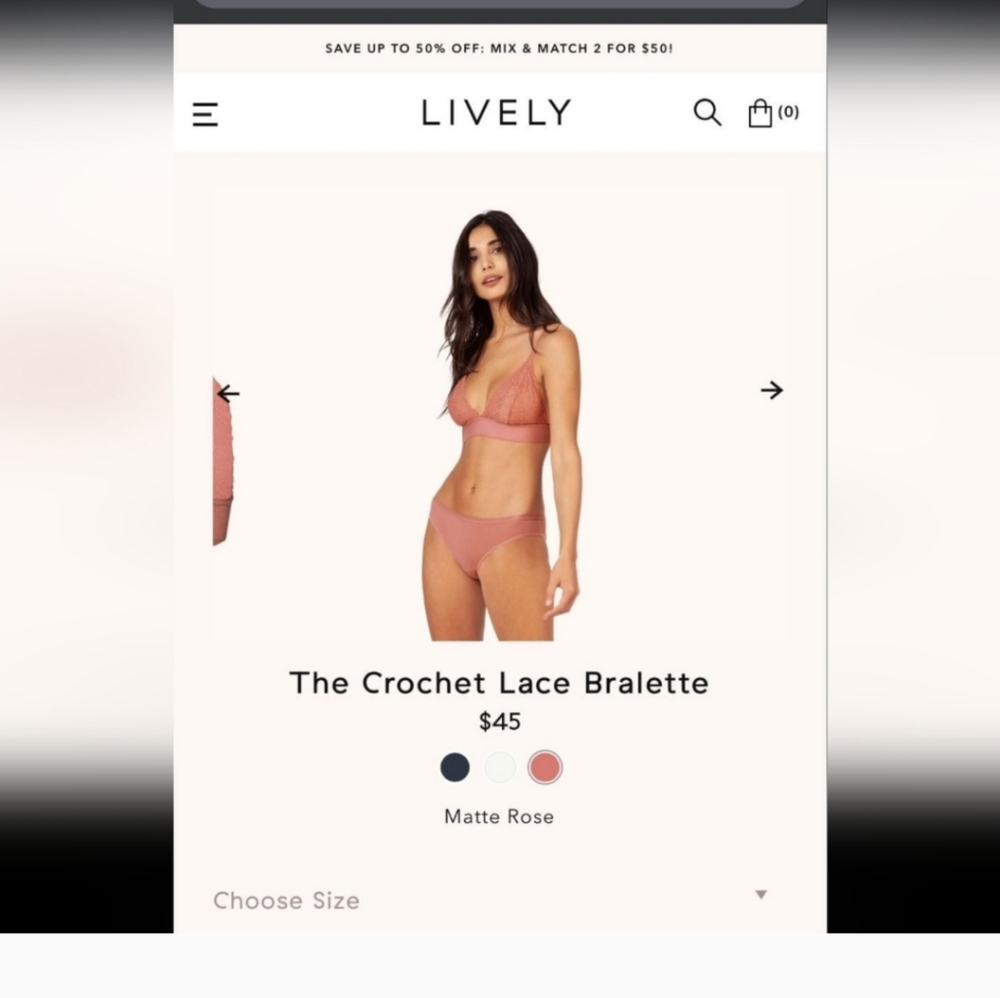 2 Lively lace bralettes